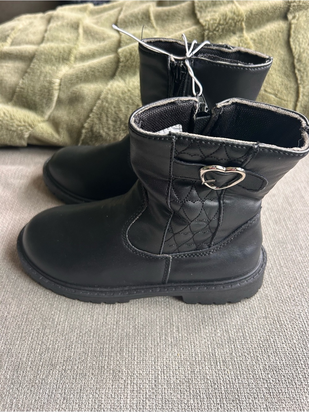 Girls Black Quilted Heart Buckle Mid-Calf Boots